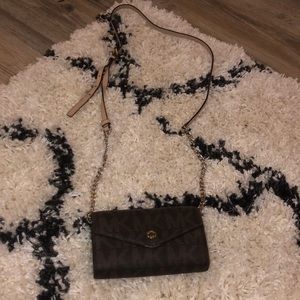 Michael Kors Crossbody small clutch